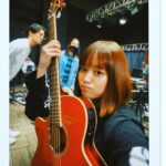 Sakurako Ohara Instagram – 始まったど

「大原櫻子 2023 ライブハウスツアー「10(天)まで届け!!」」
リハが始まりやした☺︎

初日から、いい感じ🥺✨
エネルギッシュなライブになりそう💪

舞台、音楽、舞台、音楽、、
頭も身体も忙しいけど、
今日で楽しめると実感しました☺️

福岡から始まるよ！

お楽しみに✨