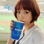Sakurako Ohara Instagram – ライオンズ獅子女デー⚾️

ミニライブとセレモニアルピッチ、ありがとうございました✨

ライブは最高に気持ちよく歌えたし、
始球式は…うん、始球式もね。
最高だったよ、

…練習したもん！😂

25点とか、取材で言っちゃったけど、
100点でいいよね笑

素敵な試合にな〜れ！と願いを込めてグラウンドに立たせていただきました😌
また応援しにいきたいと思います！🥺✨