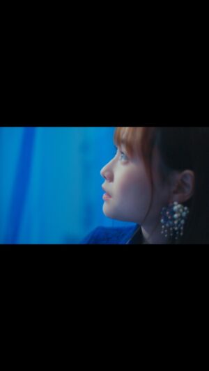 Sakurako Ohara Instagram - 本日、アルバム「FANFARE」リリース日✨✨

アルバムの中から、
「Fanfare」ミュージックビデオが公開されました🚩
爽やかなブルーに囲まれての撮影、曲の世界観をぐっと広げてくれました✨
ぜひご覧ください✨

#大原櫻子
#FANFARE