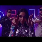 Salma Abu Deif Instagram - أغنية أعلي ماركة مع المدفعجية 🕺🏼 من مسلسل #أعلي_نسبة_مشاهدة @eslamkan777 @dezel.production.official إخراج: @yasmine.ahmed.kamel تصوير: @youssef.baroud ديكور: @ahmedabbasart_set_design_film إنتاج: @eproducers_productions @abdallahaboalfotouh ستايلست: @kazzam1963 مكياج: @mirnakauzman.makeup