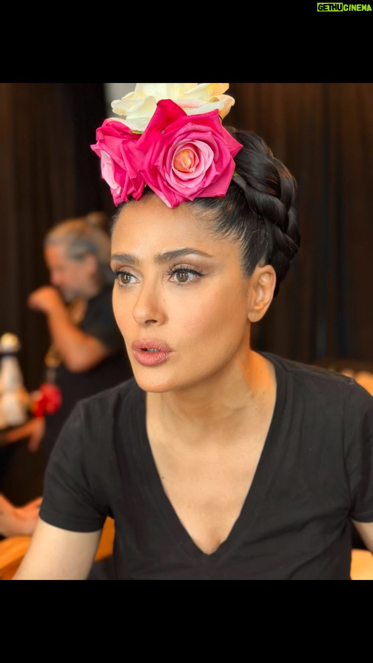 Salma Hayek Pinault Instagram - I may seem comfortable on stage but I have TREMENDOUS stage fright, however anything for @madonna Puedo parecer cómoda en el escenario, pero tengo un MIEDO ESCÉNICO TREMENDO, sin embargo, haría cualquier cosa por @madonna MakeUp: @lucybmkup Hair: @claudiafarfanhair & @andylecompte Costume Design: @atongo Wardrobe: @marysolrodriguezsosa, @mm.silveria & @manoletta Tehuana Skirt: 1970’s piece handcrafted by indigenous artisans. Curated by: @angelskyy (facebook) Jewelry: Sold at @mercadodeartesaniaslaciudadela