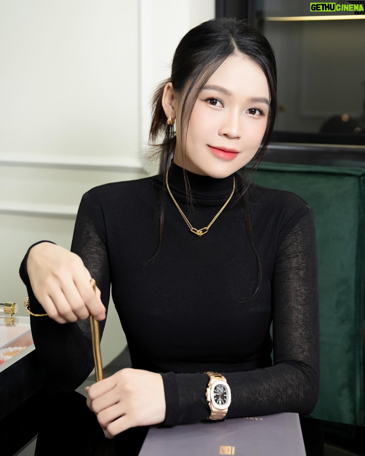 Sam Instagram - Tình hình chung của mấy mẹ bỉm khi đi làm trở lại Cảm giác lạ lẫm làm sao 😬😬😬😛😛😛