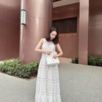 Sam Instagram - “ Nếu người ta làm anh không hạnh phúc, thì nhìn về phía em. Nhìn em hạnh phúc “