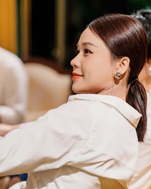 Sam Instagram - Dinner tại nhà chị đẹp @chengbaophuong 🍾🥂🥂