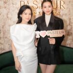 Sam Instagram – Cảm ơn các anh chị em bạn bè hôm qua đã ghé ủng hộ dự án mới của mẹ bỉm 🎉🎉🎉
Em biết ơn và hạnh phúc lắm ạ ❤️🫶
Từ nay cả nhà muốn có nụ cười đẹp toả sáng hãy đến với @pasteurdentistry của e nhe 🤗🤗🤗