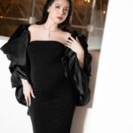 Sam Instagram - Ở độ tuổi không còn đau lòng nữa Mà đau cột sống vì chụp ảnh 😅 ❤️ Makeup: @hiwon2412 Photo: @qquangduc Stylist: @bibo_stylist_ Assistant: @_tu_anhh.04_