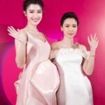 Sam Instagram - Tối qua em là nàng thơ đi trẩy hội cùng chị em @ivy_moda