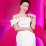 Sam Instagram - Tối qua em là nàng thơ đi trẩy hội cùng chị em @ivy_moda