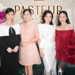 Sam Instagram – Cảm ơn các anh chị em bạn bè hôm qua đã ghé ủng hộ 2 mẹ bỉm với dự án mới ❤️
Em rất biết ơn và hạnh phúc ạ 🫶🫶
Từ nay cả nhà muốn có nụ cười đẹp toả sáng hãy đến với Nha khoa Pasteur của e nhe 🤗🤗