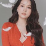 Sam Instagram – Giáng sinh là mùa để yêu thương 🎄🎄
Chúc tất cả mọi người đều có được tình yêu trong mùa đông này nhé ❤️
——————
Makeup: @hiwon2412 
Photo: @iam_linhpham 
Stylist: @maikhacduy 
Cameraman: @duyhuynh812