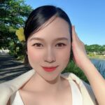 Sam Instagram - Hoàng hôn có hẹn chân trời Còn e có hẹn một đời xinh tươi 🌼