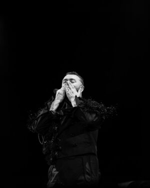 Sam Smith Instagram - Last night was a dream come true. 

São Paulo, thank you for allowing us to feel so FREE, and so LOVED. I’ll never forget these shows xx

And thank you @jessiereyez for joining us. A perfect way to end GLORIA: The Blackout - South America 🤍