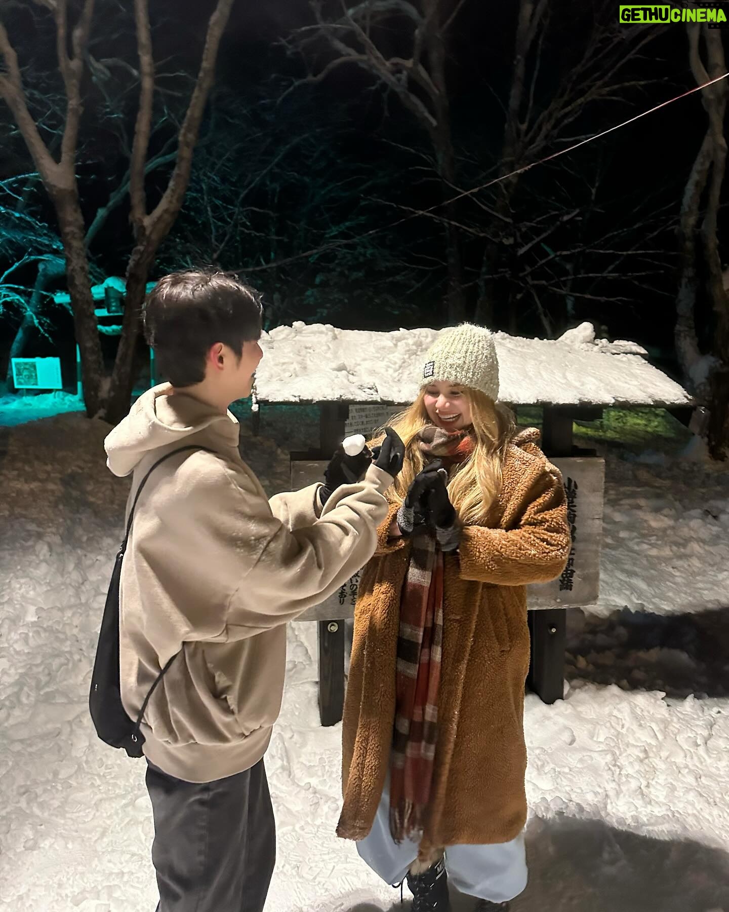 Samantha Melanie Coates Instagram - Snow much fun☃️