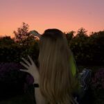 Samantha Melanie Coates Instagram - Chasing the sun🌞 ทุกพระอาทิตย์ตกคือโอกาสในการรีเซ็ต✌🏻
