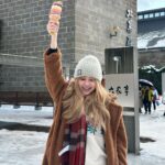 Samantha Melanie Coates Instagram - I'll stop the world and melt with you🍦