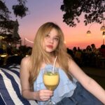 Samantha Melanie Coates Instagram – 🍹