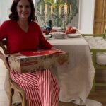 Samantha Vallejo-Nágera Instagram - #publi 🍅SORTEO DE TOMATES CASI🍅 ¿Algún amante del tomate en la sala? 🙋 Si te has dado por aludid@, este sorteo te va a ENCANTAR. CASI está de celebración, sus II Jornadas de Tomate de Sabor arrancan en pocos días y quiere anunciarlo por todo lo alto. Por eso me ha mandado, como gran conocedora del saboorr 😋, una caja con la selección de sus mejores tomates y 10 más para sortearlas entre mis seguidores. ¿Qué tienes que hacer para llevarte tu caja a casa?: 1️⃣ Dar like a esta publicación 2️⃣ Seguir las cuentas @casi_sca y @samyspain 3️⃣ Mencionar a dos personas amantes del tomate Puedes participar las veces que quieras, etiquetando a diferentes amigos o familiares en los comentarios. El sorteo estará activo hasta el jueves 25 de abril ¡No pierdas esta oportunidad! Consulta las bases del sorteo en el perfil de @casi_sca #CASI #tomatedesabor #foodie #tomatelover #VanguardiaySabor #80aniversario