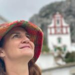 Samantha Vallejo-Nágera Instagram - Me chifló Ubrique. Cotillee todo, descubrí su artesanía y visité fábricas de marcas tan geniales como @sandrafreckled @barada_ubrique @divlosofficial @stowlondon @loewe @polene_paris ¡muchas gracias por vuestros regalitos!