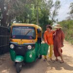 Samantha Vallejo-Nágera Instagram – Jaipur día 2:
1-Casa tajberna
2-We💚tuctuc
3-Siempre con @ceciliabayonasfoto 
4-Las mujeres del color
5-Sonido de Jaipur
6-Saliendo del banco
7-Selfie con el peluquero
8-Palak paneer
9-Telares en la calle
10-100% local