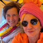 Samantha Vallejo-Nágera Instagram – Jaipur día 2:
1-Casa tajberna
2-We💚tuctuc
3-Siempre con @ceciliabayonasfoto 
4-Las mujeres del color
5-Sonido de Jaipur
6-Saliendo del banco
7-Selfie con el peluquero
8-Palak paneer
9-Telares en la calle
10-100% local
