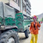 Samantha Vallejo-Nágera Instagram – Jaipur día 2:
1-Casa tajberna
2-We💚tuctuc
3-Siempre con @ceciliabayonasfoto 
4-Las mujeres del color
5-Sonido de Jaipur
6-Saliendo del banco
7-Selfie con el peluquero
8-Palak paneer
9-Telares en la calle
10-100% local
