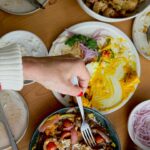Samantha Vallejo-Nágera Instagram - Anticuchos, sanguchón, lomo saltado, pollito a la brasa... ¡Planazo! Un trozo de 🇵🇪Peru @llamainnmadrid