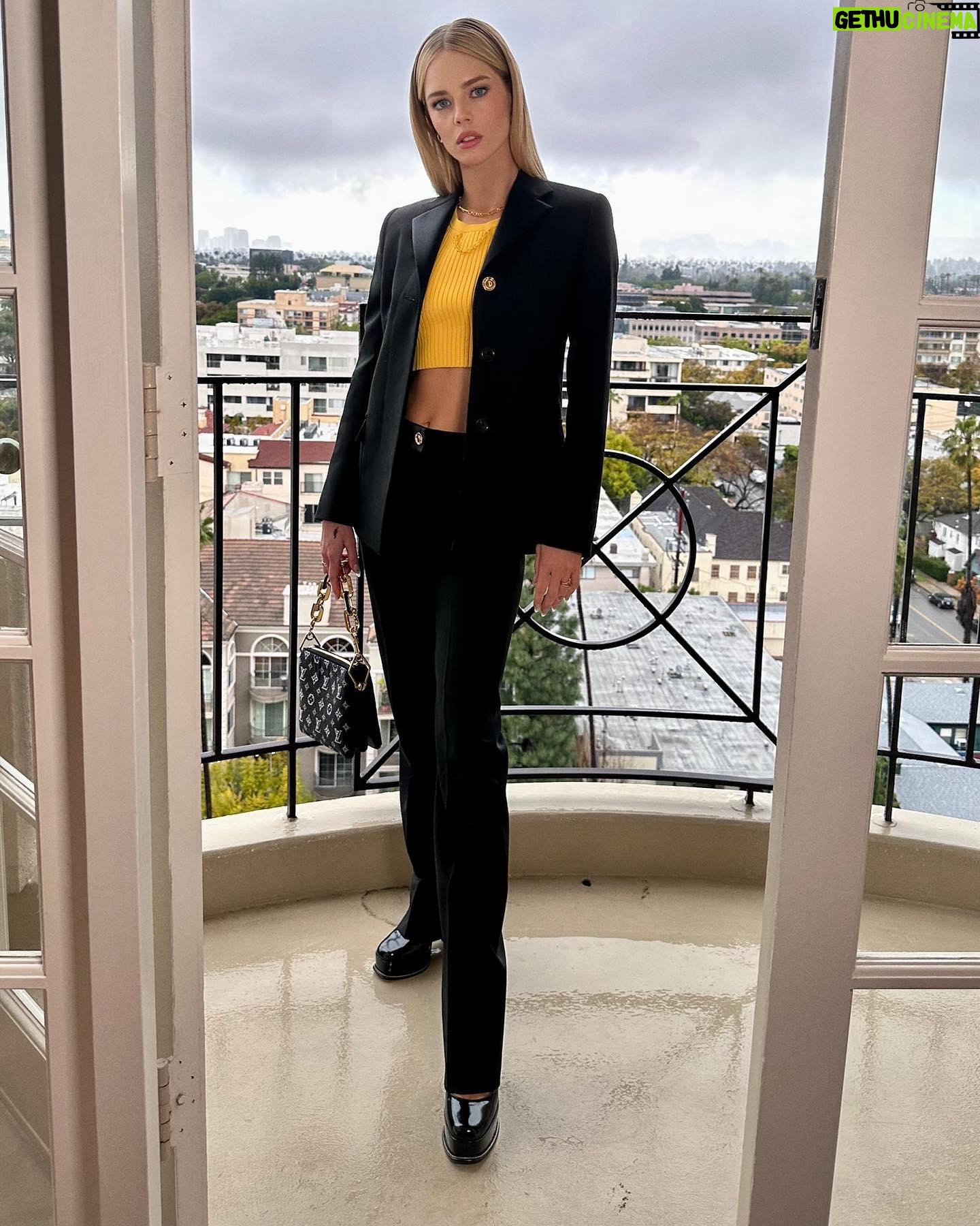 Samara Weaving Instagram - 🎻Chevalier press day #1 🎻 Tags HAIR @gregoryrussellhair FACE @allanface LV @nicolasghesquiere @magpiejd @louisvuitton @joeycantu STYLE @dorso NAILS @thuybnguyen