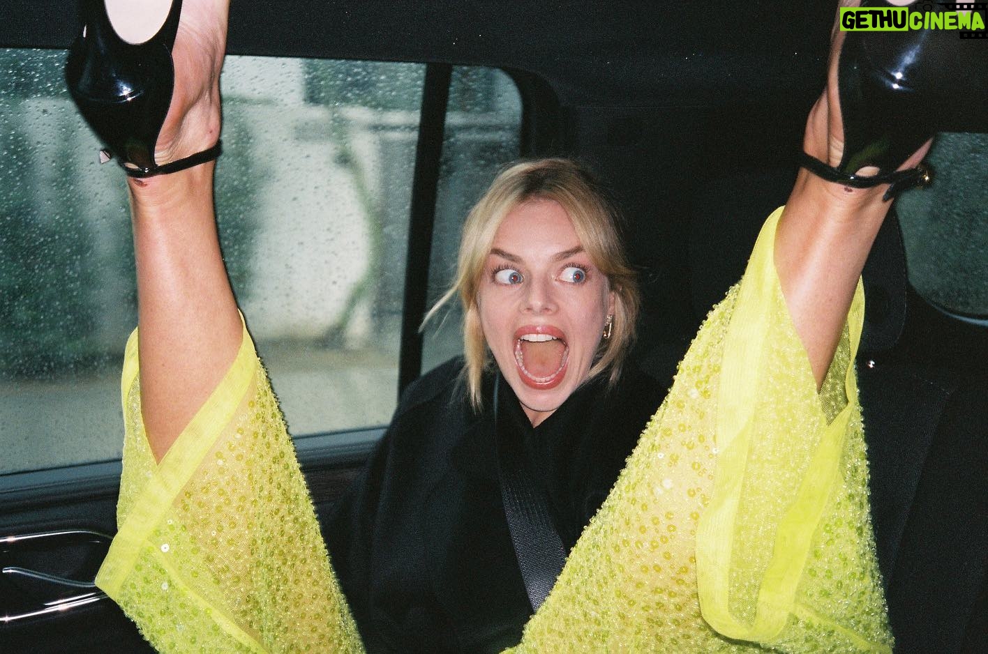 Samara Weaving Instagram - 🎞️ 🎞️🎞️ @_ashbrewer