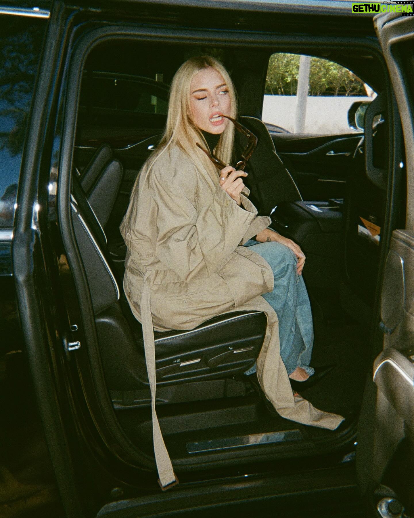 Samara Weaving - 91.7K Likes - It’s giving overheard in LA.  @balenciaga