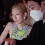 Sammi Cheng Instagram - ♥️♥️♥️♥️ 關於You and Mi concert poster, 有一個小插曲……. 其實之前訂造了另一件衣服，但最終出現了這一件，Mi認為是更適合poster 的風格。那件便成了落選佳麗。（p.s. 落選佳麗其實都靚，不過就更加小布😆👙） 咁多年都是凡事不到最後1秒鐘，也不知道最終的結果(選擇）是什麽。 #timingiseverything #其實落選佳麗都很靚 #落選佳麗”小布”不知道會不會出現在演唱會裏面呢？🤭
