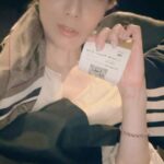 Sammi Cheng Instagram - 🎬🎬🎬🎬 終於有點時間可以入戲院。 今晚，睇「命案」. 電影主題「命運」. 人生每一秒的決定和行為是天註定，or 自己的選擇？ 喜歡結局讓看似「死局中拾回一點希望」。 人生需要這點希望。👍🏻😊 家棟演出很精采，Mi個人好喜歡喔！這角色需要的恐懼和歇斯底里，Mirror隊長Lokman很入型入格，有些眼神令人寒一寒，不知道這角色內心在盤算什麼。Mi也特別喜歡這角色的造型設定。演員陳湛文伍詠詩吳廷燁都完全呈現角色，帶出命運主題。 意想不到的是命運主題中有些情節都幾幽默。🤭 觀眾和我都笑了😁 #值得入戲院感受一下何為命運 #命案 @elaine_chusukyee #繼續身體力行入戲院支持香港電影🥰
