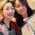 Sammi Cheng Instagram - ♥️♥️♥️ Jodi( 吳少芳）雖然已回天家，但她的愛一直在我心間，mi跟她的妹妹Kube成了朋友，仍保持聯繫，一憶起jodi, 我們都心中有愛，有共同回憶。有著感觸的淚水。 這些年來，妹妹Kube 都沿用jodi留下的配方，炮製獨一無二的點糕（當然有蘿蔔糕😄）給Mi。 謝謝你，Kube. 🥰 （p.s. Jodi 生前的味覺判斷非常犀利的,做的獨門花椒辣椒油，好味到不得了，mi家中剩下一瓶，但我捨不得吃掉，一直留在雪櫃中作為紀念) 我跟Kube一邊聊，一邊回憶已在天家的少芳。 溫暖滋味在心頭。 True Love never die. Jodi, Mi永遠記得你如何為生命而一直奮鬥，不放棄。☺️ #盼我們在天家再見