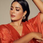Samyuktha Instagram – Bold splash of orange to own the spotlight! 💥 

#SlayingInStyle

Outfit: @store.niam
Jewellery : @suhanipittie
Styling: @sandhya__sabbavarapu 
Makeup: @sadhnasingh1
Hair : @koduruamarnath
Photography: @ishan.n.giri
Managed by: @theblinders.in