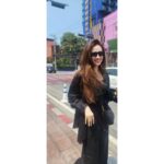 Sana Javed Instagram - 🖤🫰🏻