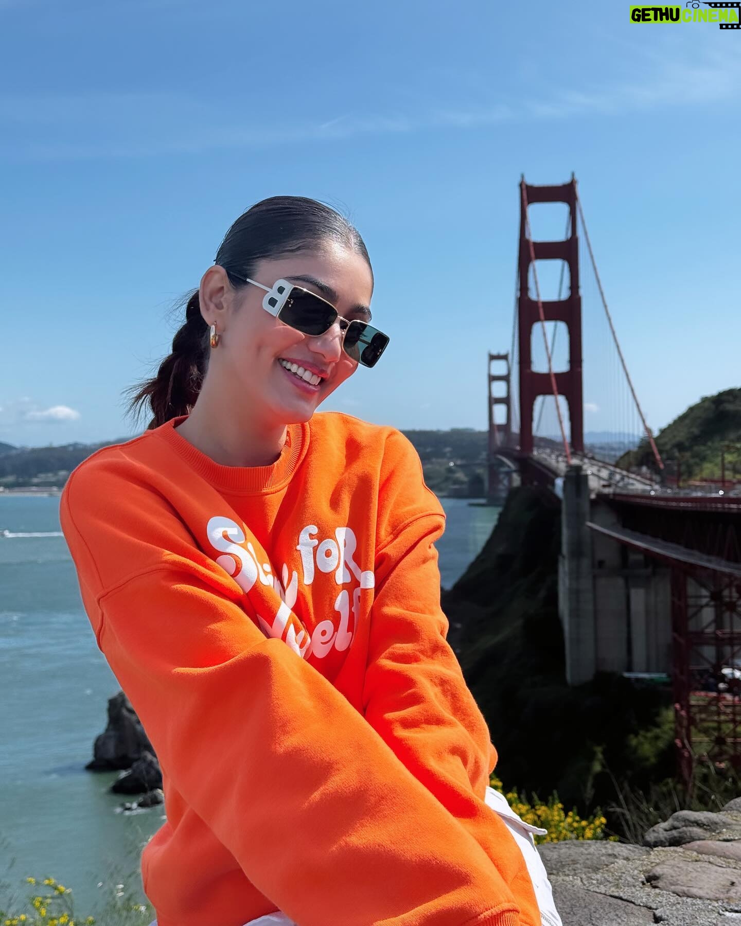 Sana Makbul Instagram - As my sweatshirt said ☝🏼 #sanfransisco#goldengatebridge#america#usa