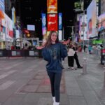 Sana Makbul Instagram - Times Square 😍