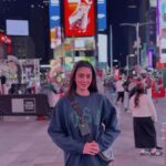 Sana Makbul Instagram - Times Square 😍