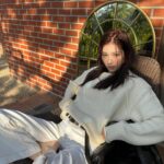 Sana Minatozaki Instagram - 날씨가 더 좋아지기전에 🧶🫷🏻