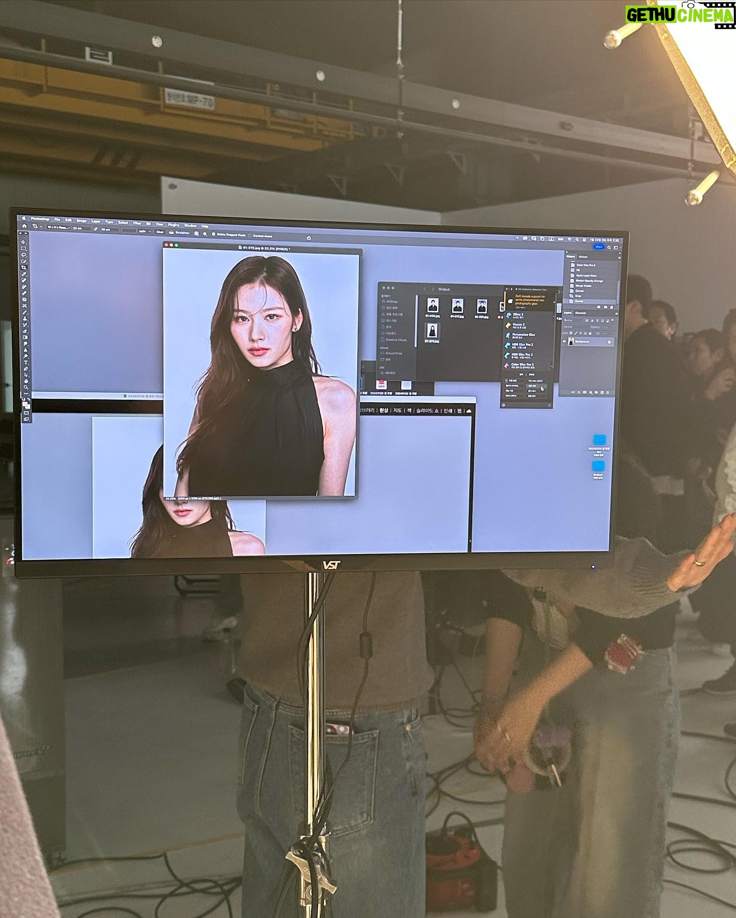Sana Minatozaki Instagram - @yslbeauty 💄🩷🖤