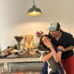 Sanaya Irani Instagram - Navroz Mubarak. Wishing everyone a year filled with love, prosperity and sweet moments 😊😊. #gusiranisehgal #navrozmubarak #parsinewyear