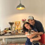 Sanaya Irani Instagram - Navroz Mubarak. Wishing everyone a year filled with love, prosperity and sweet moments 😊😊. #gusiranisehgal #navrozmubarak #parsinewyear