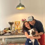 Sanaya Irani Instagram - Navroz Mubarak. Wishing everyone a year filled with love, prosperity and sweet moments 😊😊. #gusiranisehgal #navrozmubarak #parsinewyear