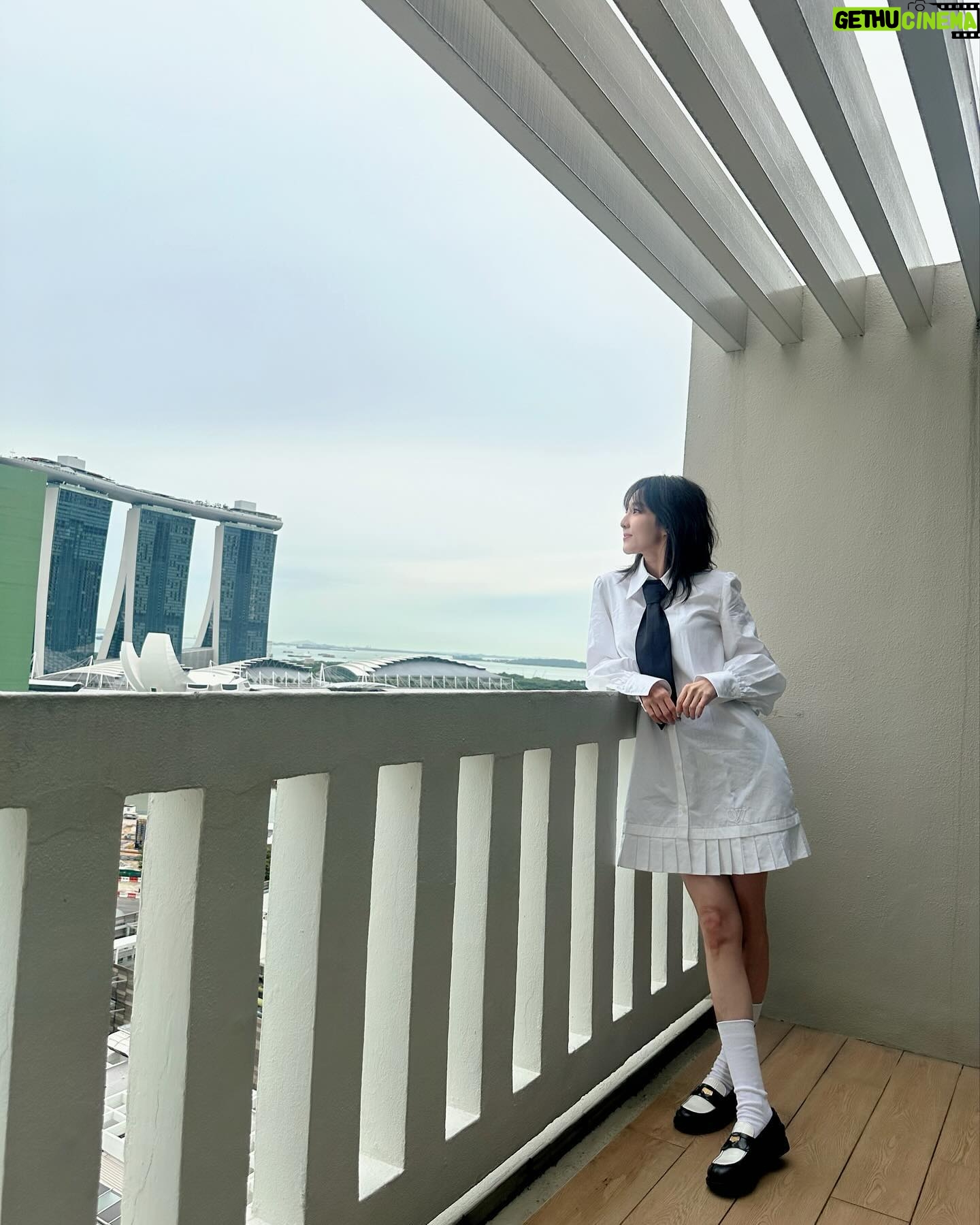Sandara Park Instagram - Wassup Singapore~!!! ππΈπ¬ Thank you David for inviting me to your party. Congrats on your new show #SuperRichInKorea on #netflix so excited to watch the whole episode~!!! π₯³πΈπ°ππ³π