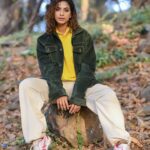 Sandhya Shetty Instagram - Feeling Happy ❤️ #sandhyashetty #Nofear #actor #supermodel #internationalspeaker #CommonWealthKarateChampion2015 #style #fashion #womenpower #fitness #happy #actorslife #bollywood #hollywood #Dharavibank #coronapapers #mylifemyrules ❤ Photographer @aslamshaikh104 Videographer @swapnil7898 Designer @kaushikshrimanker Makeup @ramaniya_by_apoorvaks Hair @beautyblush_07