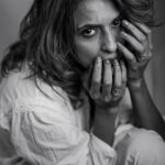 Sandhya Shetty Instagram - The Hunger that drives so passionately towards one's goal 💥❤🙏 #passion #dedication #acting #camera #hunger #goal #focus #lovemywork Photographer @aslamshaikh104 Designer @kaushikshrimanker @oraios_design_studio HMU @ramaniya_by_apoorvaks @makeup.by.pratiksha Cinematographer @swapnil7898 Lights @mahajanswagat #sandhyashetty #Nofear #actor #supermodel #internationalspeaker #CommonWealthKarateChampion2015 #fitness #actorslife #bollywood #motivation #Flow #Dharavibank #coronapapers #selfdefense #selfawareness #mentalhealth #bebold #freedom #mylifemyrules ❤