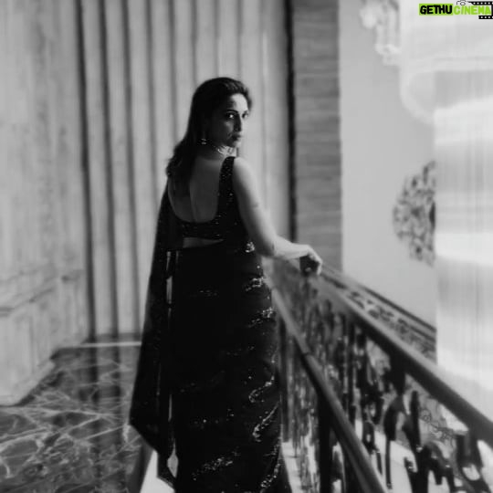 Sandhya Shetty Instagram - Style is personal ❤ #sandhyashetty #Nofear #actor #supermodel #internationalspeaker #CommonWealthKarateChampion2015 #fitness #bollywood #motivation #actorslife #selfdefense #selfawareness #mentalhealth #bebold #choices #style #freedom #change #lifeisbeautiful #mylifemyrules ❤ Saree Designed by @oraios_design_studio @kaushikshrimanker