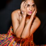 Sandhya Shetty Instagram - Bold choices is a way of Life ❤ #MYLIFEMYRULES Photographer @aslamshaikh104 Designer @kaushikshrimanker @oraios_design_studio HMU @ramaniya_by_apoorvaks @makeup.by.pratiksha Cinematographer @swapnil7898 Lights @mahajanswagat #sandhyashetty #Nofear #actor #supermodel #internationalspeaker #CommonWealthKarateChampion2015 #style #fashion #womenpower #womenleader #fitness #actorslife #bollywood #motivation #Flow #Dharavibank #coronapapers #selfdefense #selfawareness #mentalhealth #bebold #choices #freedom ❤