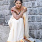Sandhya Shetty Instagram - Draped in Stories 🤎 #sandhyashetty #Nofear #actor #supermodel #internationalspeaker #CommonWealthKarateChampion2015 #style #saree #indianlook #expression #fashion #womenpower #fitness #actorslife #bollywood #hollywood #Dharavibank #coronapapers #mylifemyrules ❤ Photographer @aslamshaikh104 Videographer @swapnil7898 Designer @kaushikshrimanker Makeup @ramaniya_by_apoorvaks Hair @beautyblush_07