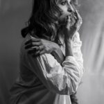 Sandhya Shetty Instagram – Desire to excel brings me closer to my goals with unshakeable Focus💥❤🙏
#passion #dedication #acting #camera #hunger #goal #focus #lovemywork
Photographer @aslamshaikh104
Designer @kaushikshrimanker @oraios_design_studio
HMU @ramaniya_by_apoorvaks
@makeup.by.pratiksha
Cinematographer @swapnil7898
Lights @mahajanswagat
#sandhyashetty #Nofear #actor #supermodel #internationalspeaker #CommonWealthKarateChampion2015 #fitness #actorslife #bollywood #motivation #Flow #Dharavibank #coronapapers #selfdefense #selfawareness #mentalhealth #bebold #freedom #mylifemyrules ❤