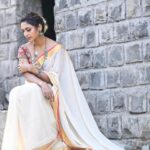 Sandhya Shetty Instagram - Draped in Stories 🤎 #sandhyashetty #Nofear #actor #supermodel #internationalspeaker #CommonWealthKarateChampion2015 #style #saree #indianlook #expression #fashion #womenpower #fitness #actorslife #bollywood #hollywood #Dharavibank #coronapapers #mylifemyrules ❤ Photographer @aslamshaikh104 Videographer @swapnil7898 Designer @kaushikshrimanker Makeup @ramaniya_by_apoorvaks Hair @beautyblush_07